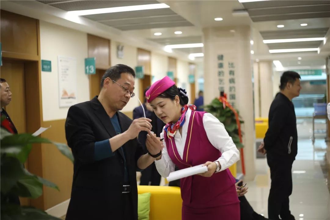 通辽24小时套医保卡(北京医保卡使用指南)